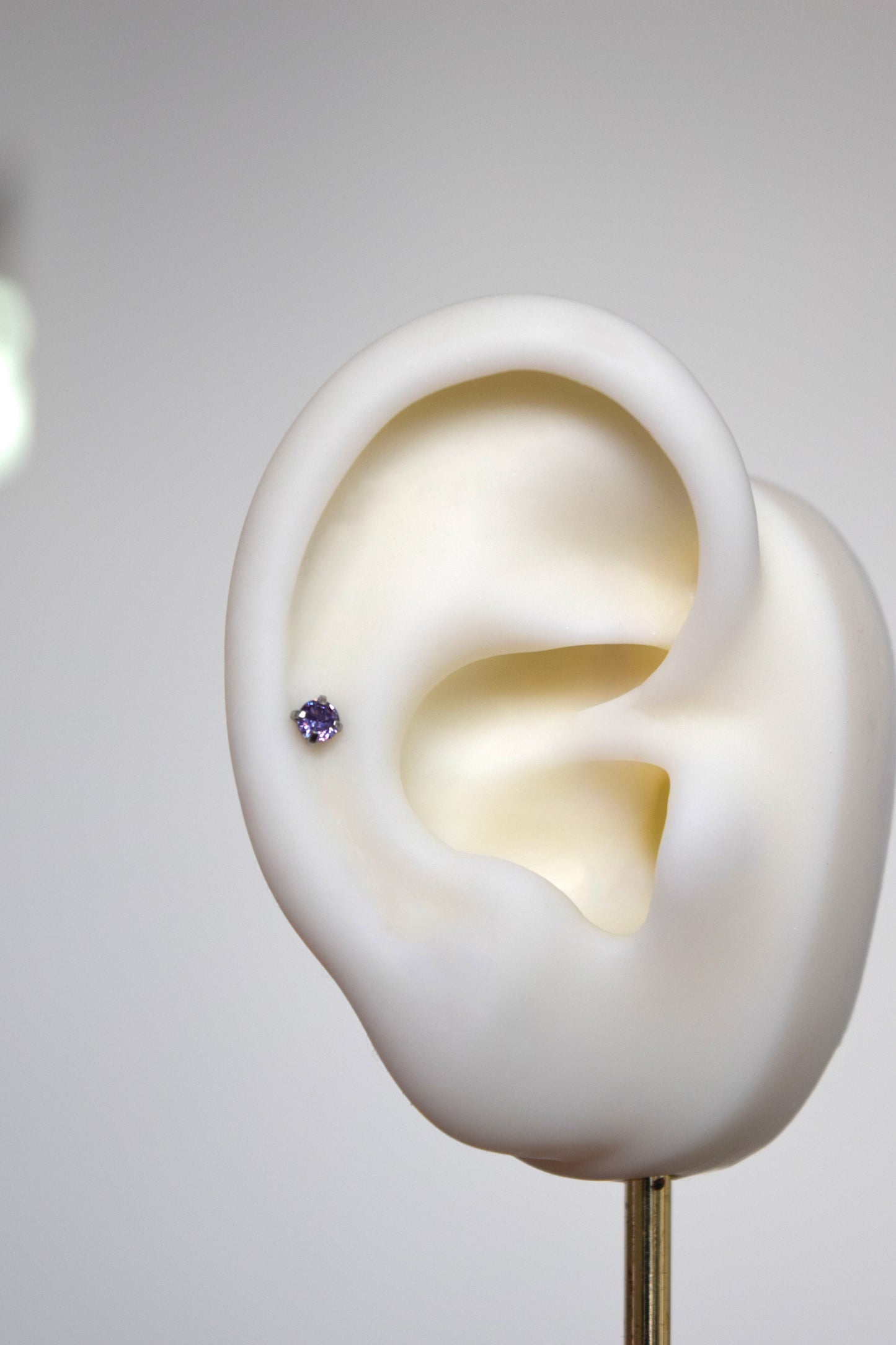 Labret - Zirconia cristal morado mediano