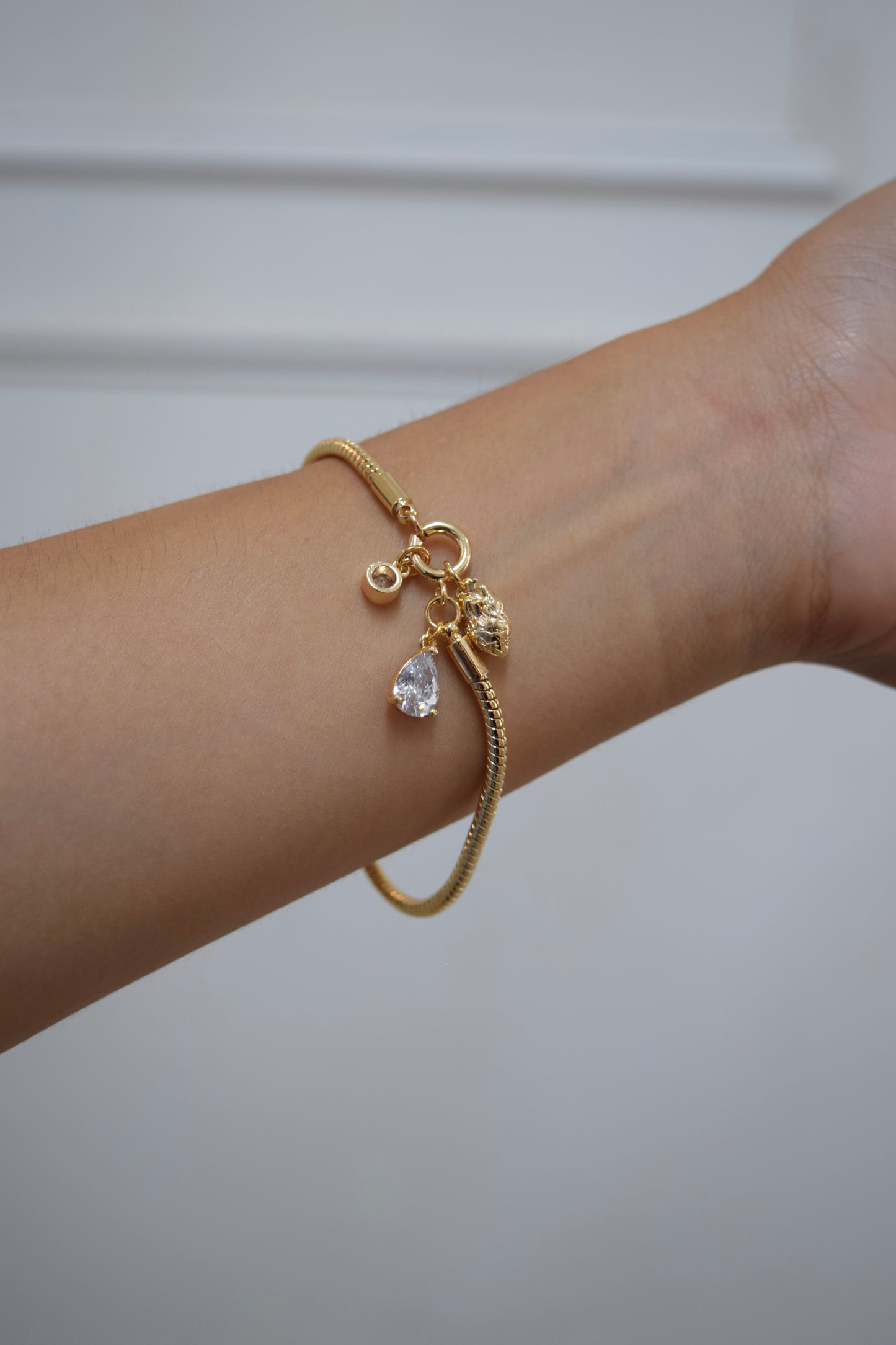 Pulsera - Broche Charms