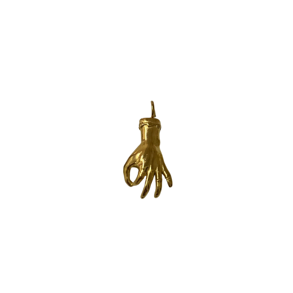Charm - Manos