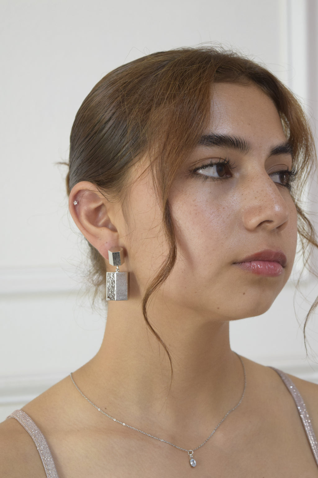 Aretes 3D - Pentágono Plateado