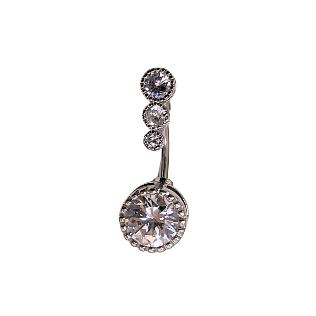 Navel piercing - Tresillo