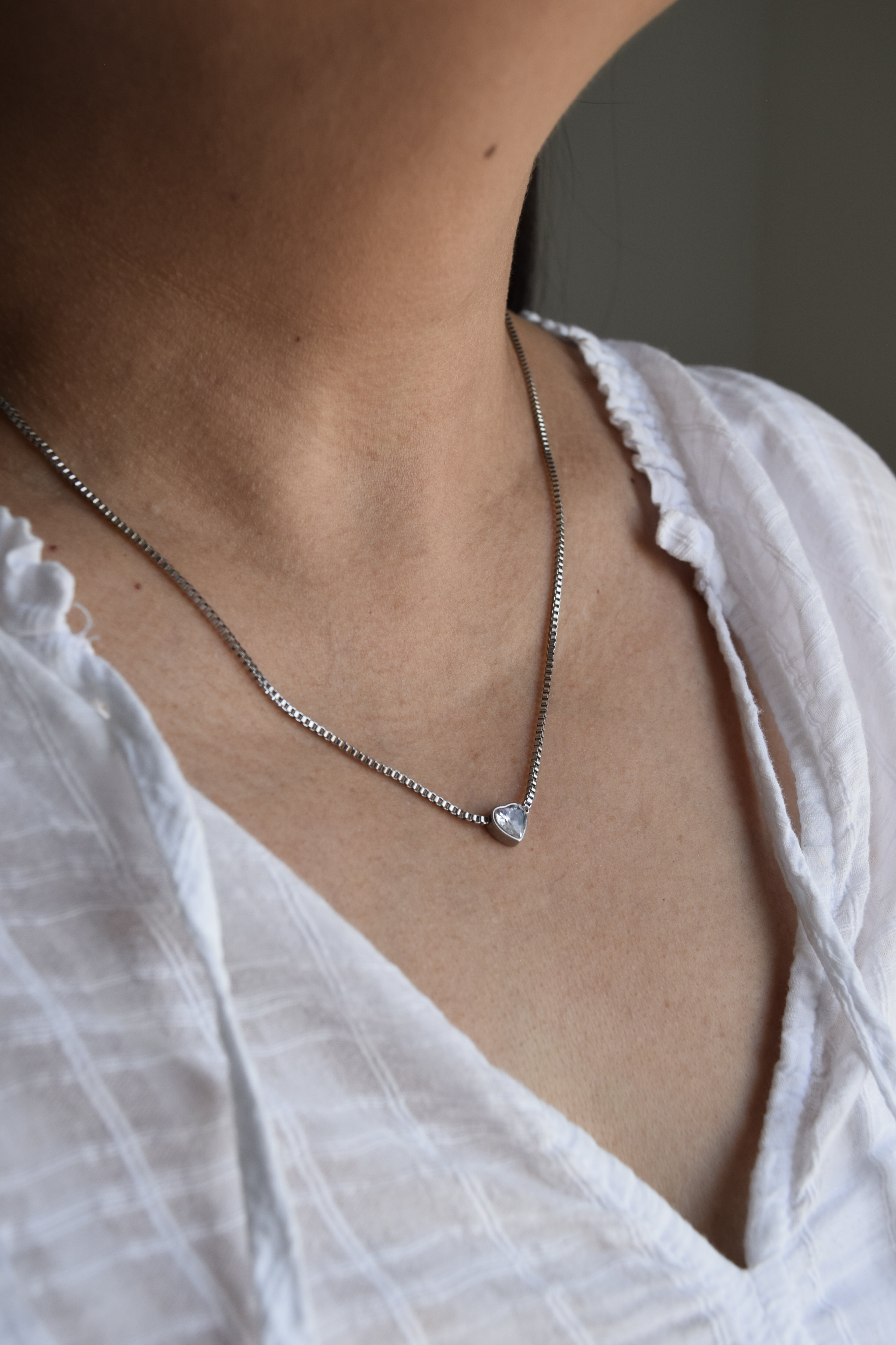 Collar - Corazón de Cristal plateado