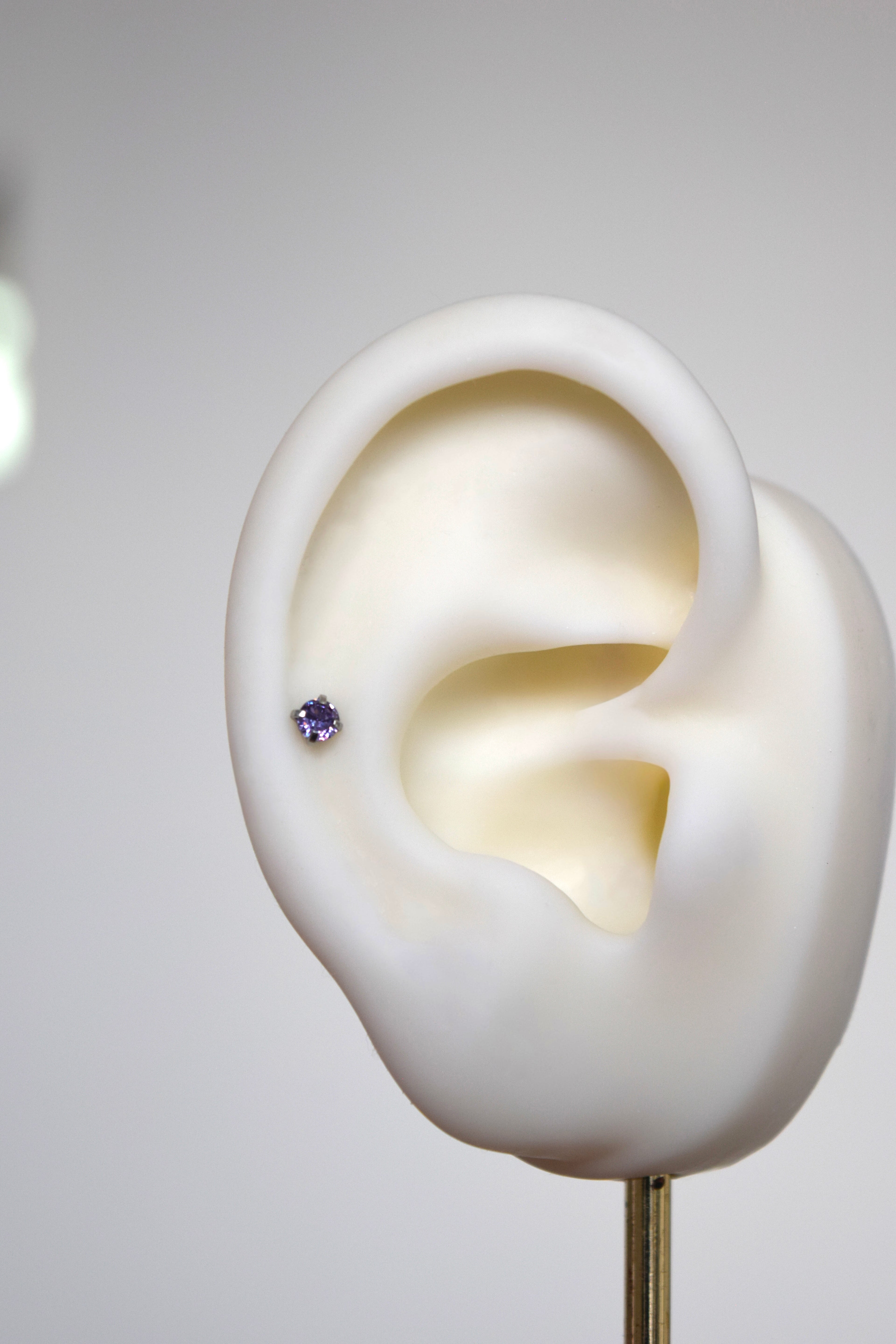 Labret - Zirconia cristal morado mediano
